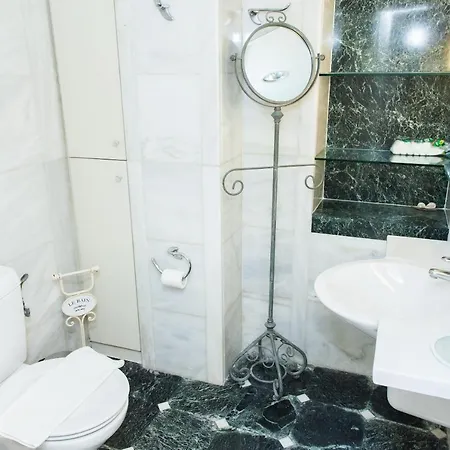 Διαμέρισμα Chic Charming Apt.