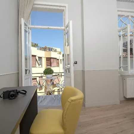 Bed & Breakfast Plaka Arch Aten