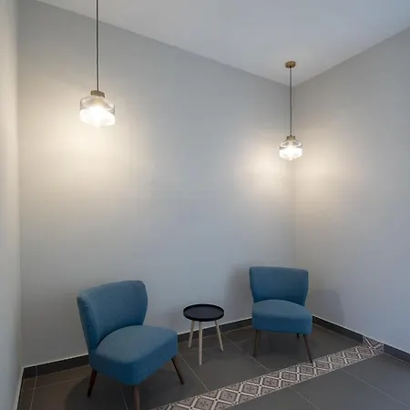 Plaka Arch Bed & Breakfast