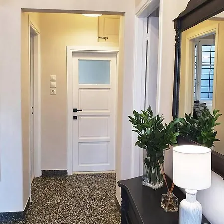 Cozy Stylish Apt., 800m To Metro, 2min To Highway