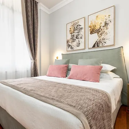 Asty Luxury Apartment