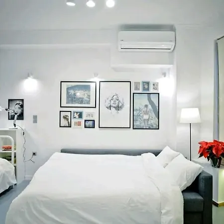 The Old Tailor Factory White *