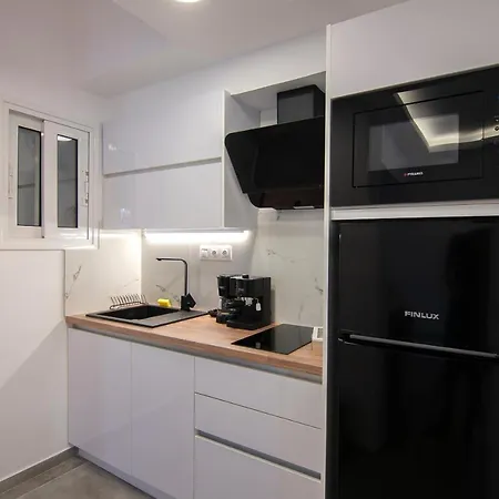 Cozy Modern Studiο _ Near The Center Of Apartment *