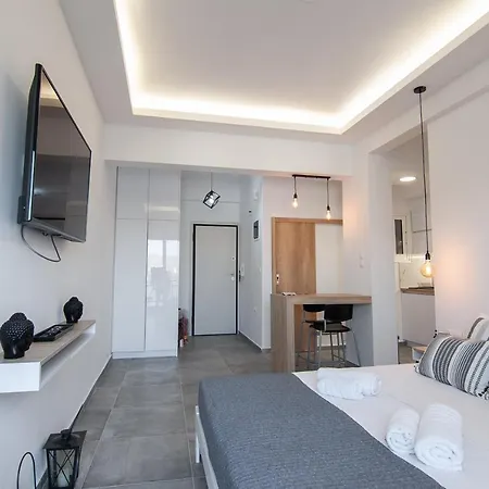 Apartment Cozy Modern Studiο _ Near The Center Of *