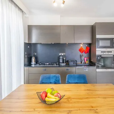 Apartament Lis153 By Smart Cozy - Floors With Amazing View - Available 24hr Atena