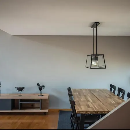 Apartment Minimal Brand New Loft Next To Subway