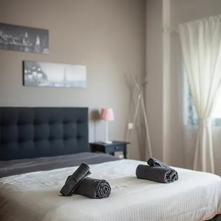 Apartment Minimal Brand New Loft Next To Subway *