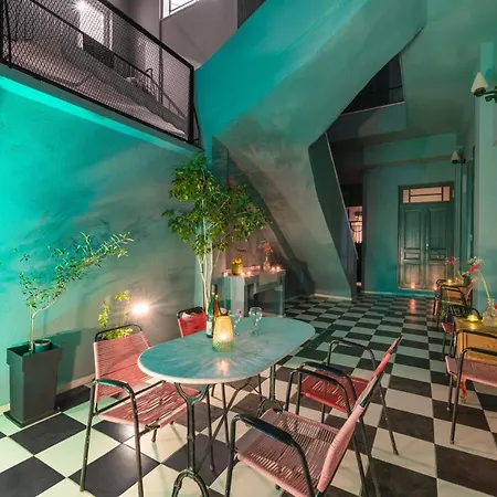 Daire Petralona's House *