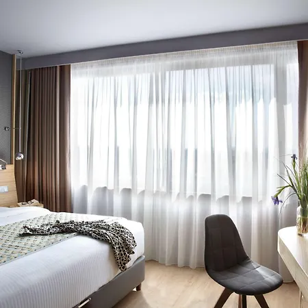 Wyndham Grand Hotel 5*