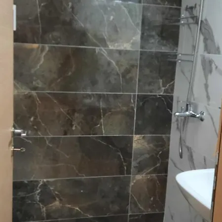 Apartment Livia's To Ampelokipi Metro Airport Line *