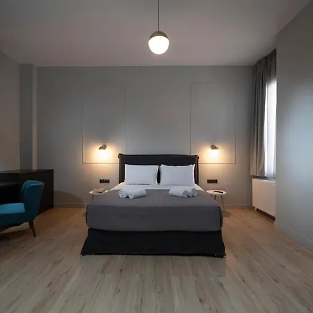 Bed & Breakfast Plaka Arch