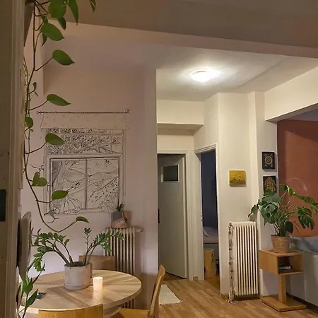 Apartment By Locals Tribe *
