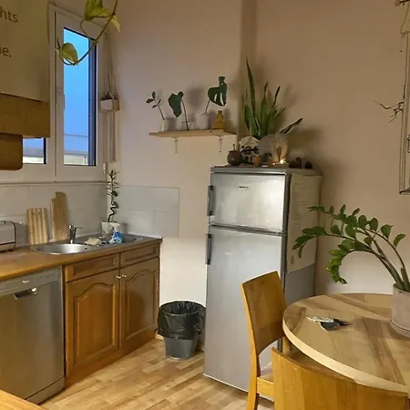 Apartment By Locals Tribe *