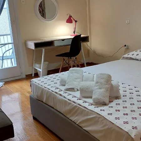 Lobelia Centre -5 Bd, 2.5 Bath