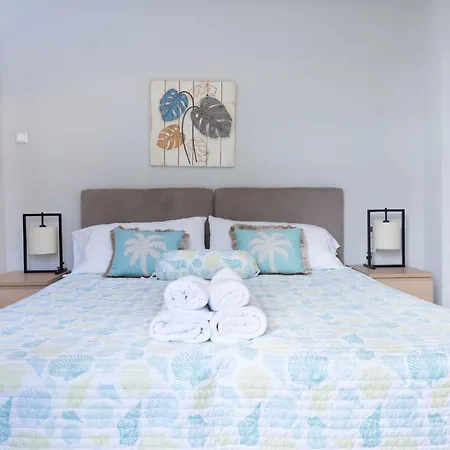 Apartment Amazing Modern With Sea View *