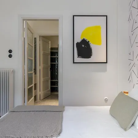 An Outstanding 3 Bdrm In The Heart Of