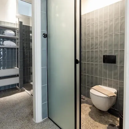 An Outstanding 3 Bdrm In The Heart Of Apartment