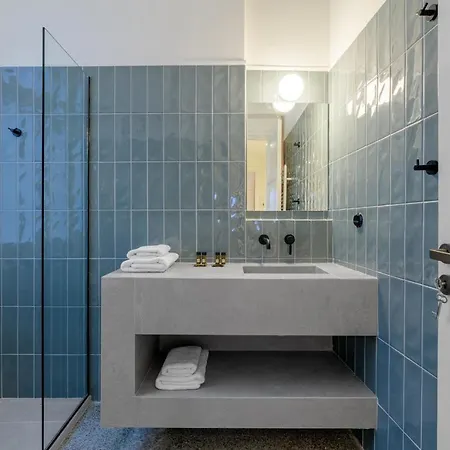 An Outstanding 3 Bdrm In The Heart Of *