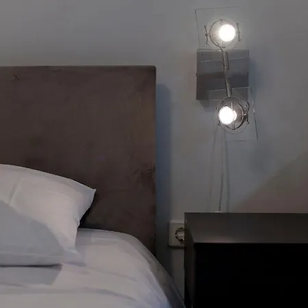 Apartment Alimos 1 *