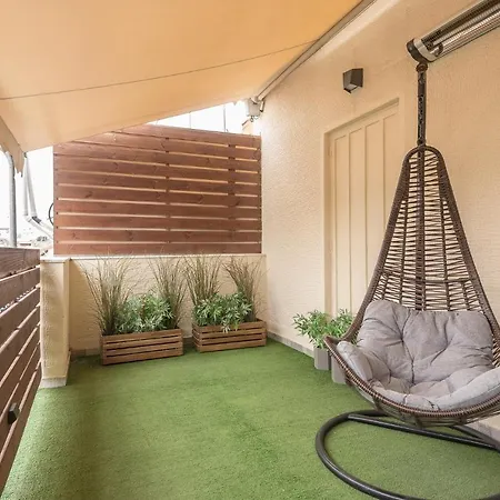 Apartment Petralona Stylish Penthouse