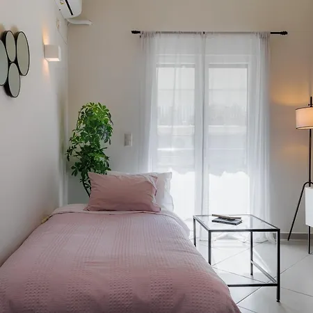 Apartment Sunny & Modern For 3 Persons