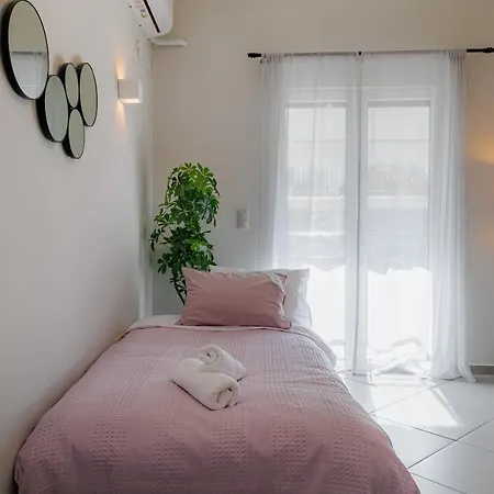 Sunny & Modern For 3 Persons * Athens