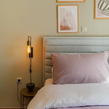 Apartment Sunny & Modern For 3 Persons Athens