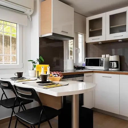 Modern Two Level In The Heart Of Apartment