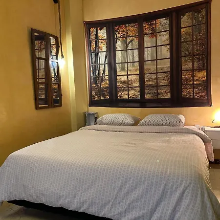 Apartment Center Little Happy Romantic House