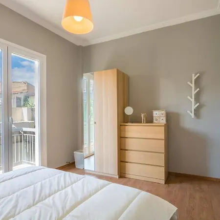 A Modern And Spacious Flat In Gazi
