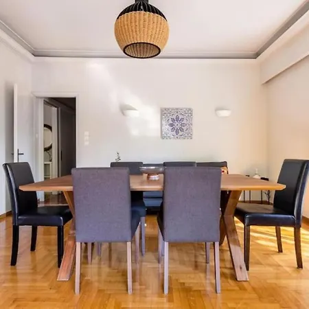 Apartmán Spacious Renovated Flat In The Riviera *