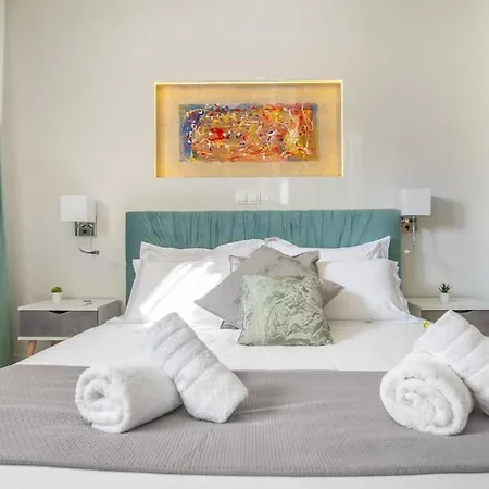Apartment The Hostmaster La Casa Elegante Athens