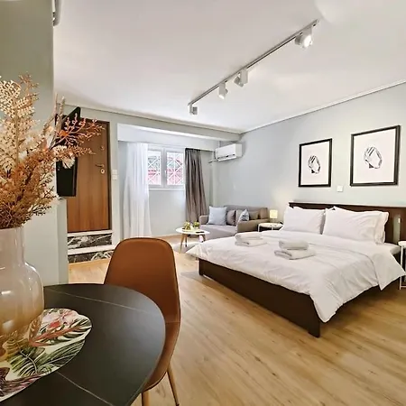 5min Metro, Sotiria, Iatriko, Semi-basement Apartment *