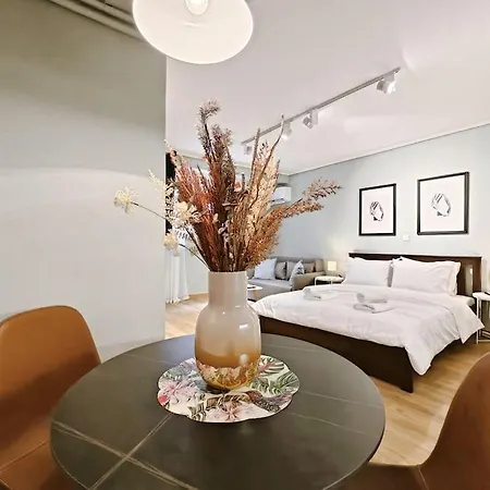 5min Metro, Sotiria, Iatriko, Semi-basement *