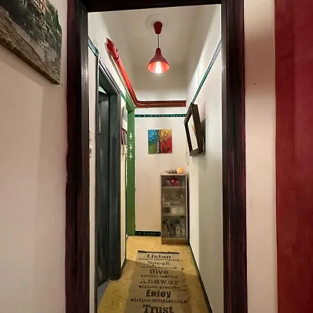 Apartment Center Little Happy Romantic House