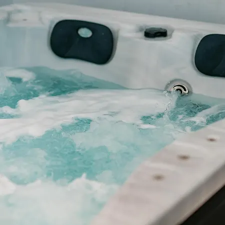 Apartment With Magical View & Jacuzzi