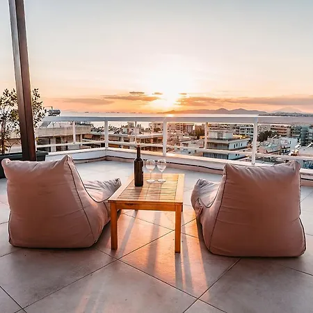 With Magical View & Jacuzzi Apartment