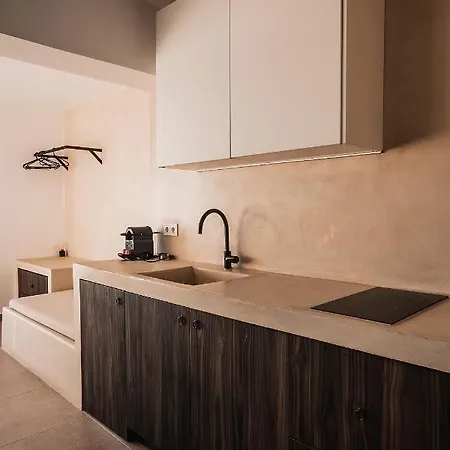 With Magical View & Jacuzzi Apartment Athens