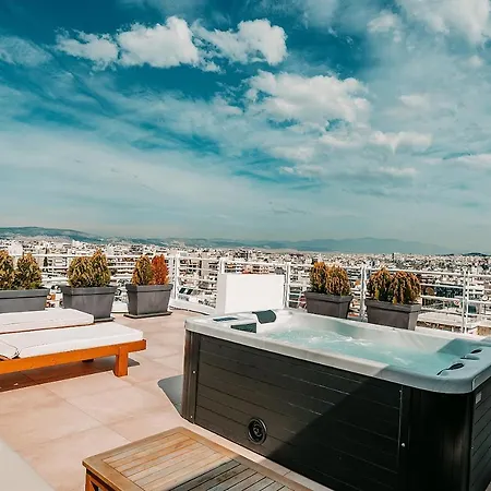 With Magical View & Jacuzzi Apartment *