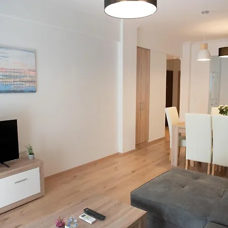 Newly Renovated Flat 500m From Subway Station Apartment *