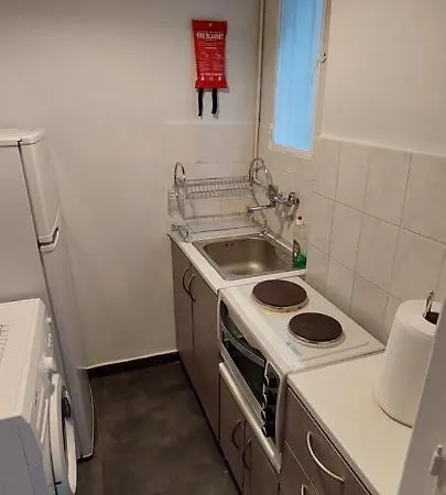 Honeybee 3 - Cozy In The Center Of Apartment Athens