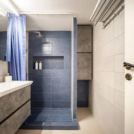 Apartment μοντέρνο 2' από το μετρό