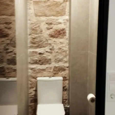 Διαμέρισμα χώρος με επιλεκτική λιτότητα και χαμάμ Αθήνα