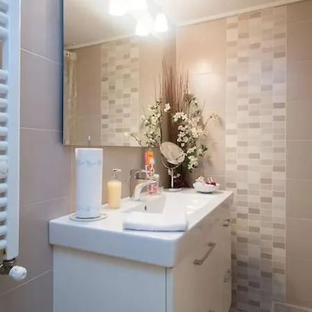 Top-rated 1-bedroom In The Heart Of Apartment Athens
