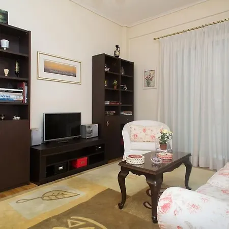 Top-rated 1-bedroom In The Heart Of Apartment