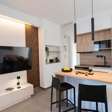 White House Project Vouliagmeni 2