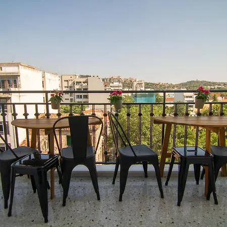 Stunning Acropolis View - 500m Metro - At Historical Center Apartment