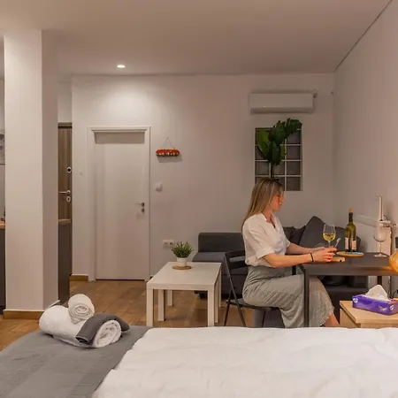 Elegant Retreat At Foot Of Lycabettus Hill * Athene
