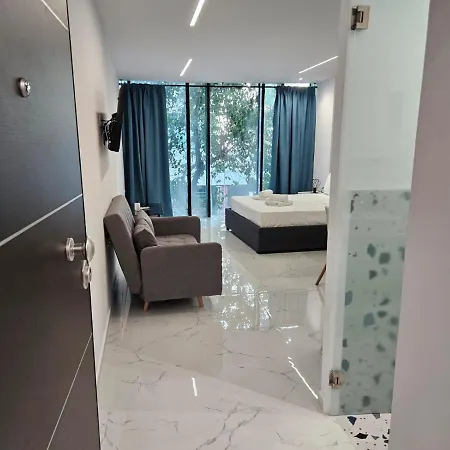 Nikis 20 *