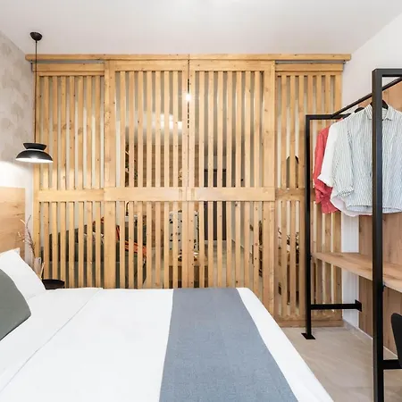Apartahotel Koyo Atenas